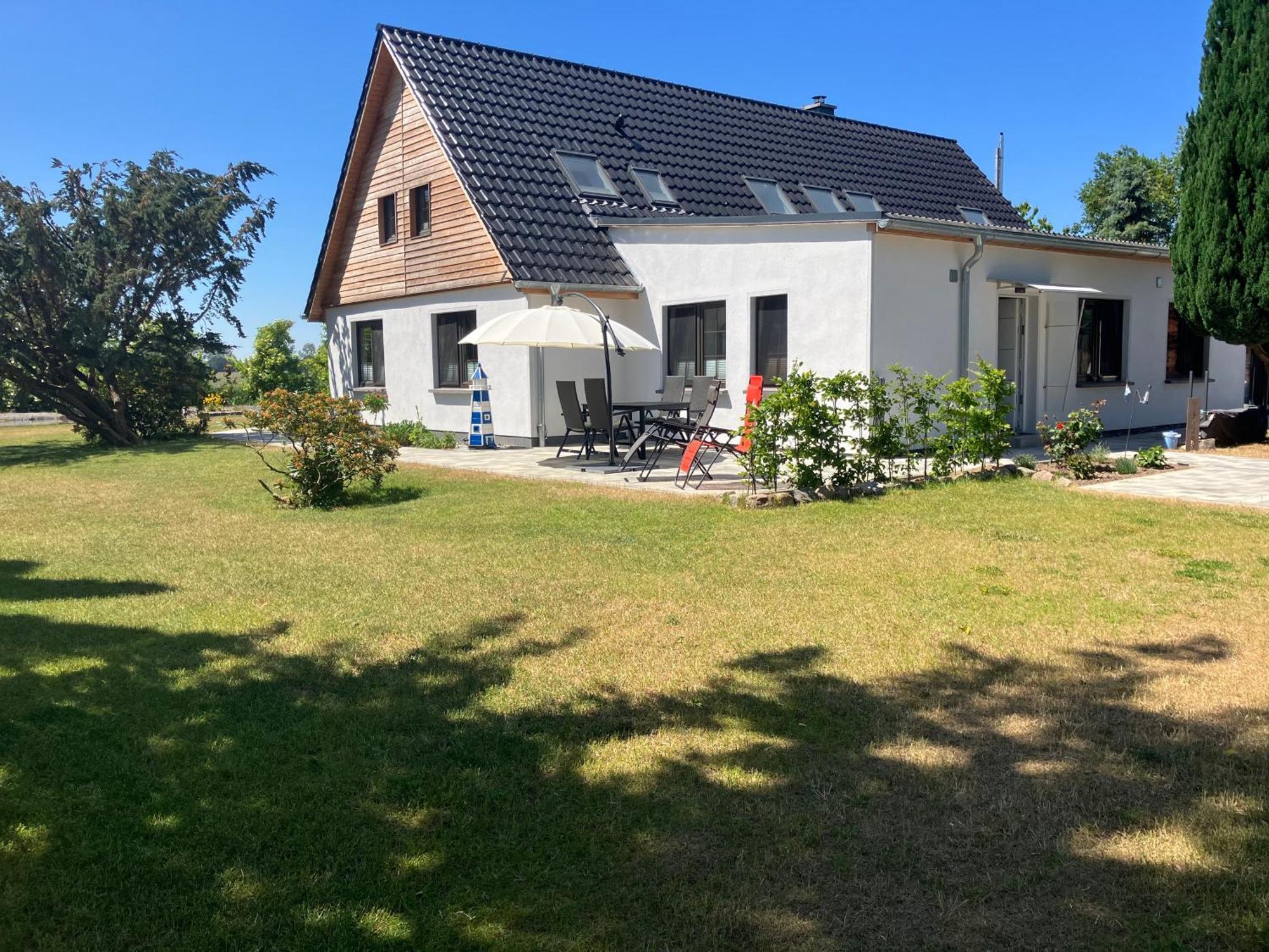 Grosse 4 Sterne Ferienwohnung Beim Boddenstrand Sundhagen-Niederhof Buitenkant foto